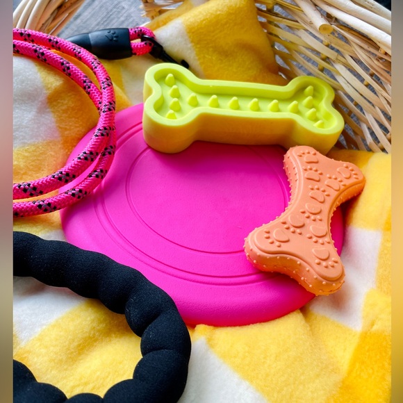 Brand New🛍️Pet Dog Bags & Baskets 🛍️Toys, Leash, Blanket, Reusable Toy Basket - Picture 3 of 3